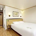 北鲁昂 - 蒙圣埃尼昂钟楼酒店 酒店