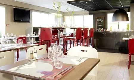 Campanile Nature - Rouen Nord Mont Saint Aignan Hotel