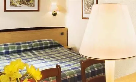 Campanile Nature - Rouen Nord Mont Saint Aignan Hotel 3*