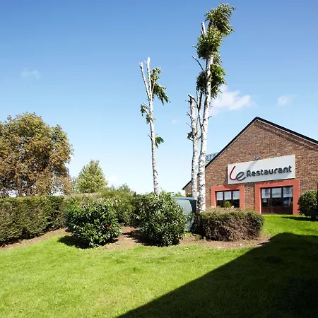 Campanile Rouen Nord - 2*