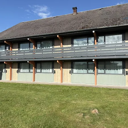 Hotel Campanile Nature - Rouen Nord Mont Saint Aignan 3*