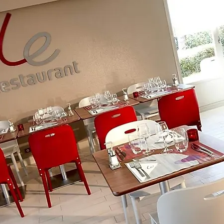 Campanile Rouen Nord -