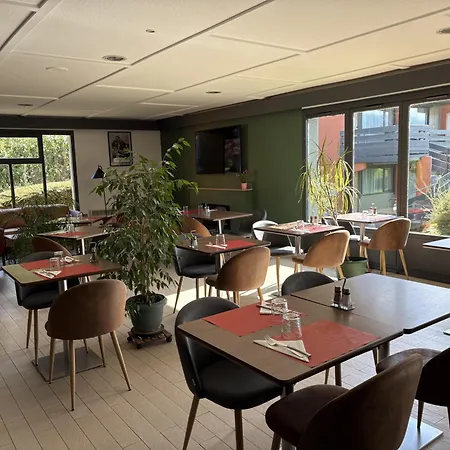 Hotel Campanile Nature - Rouen Nord Saint Aignan 3*