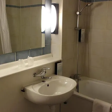 Campanile Nature - Rouen Nord Mont Saint Aignan Hotel
