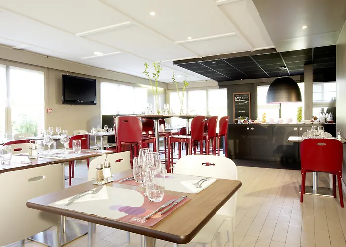 Campanile Rouen Nord - Hotel Mont-Saint-Aignan